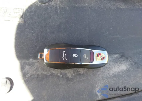 2016 Porsche Cayenne из США, поврежденный, VIN WP1AA2A29GKA12061